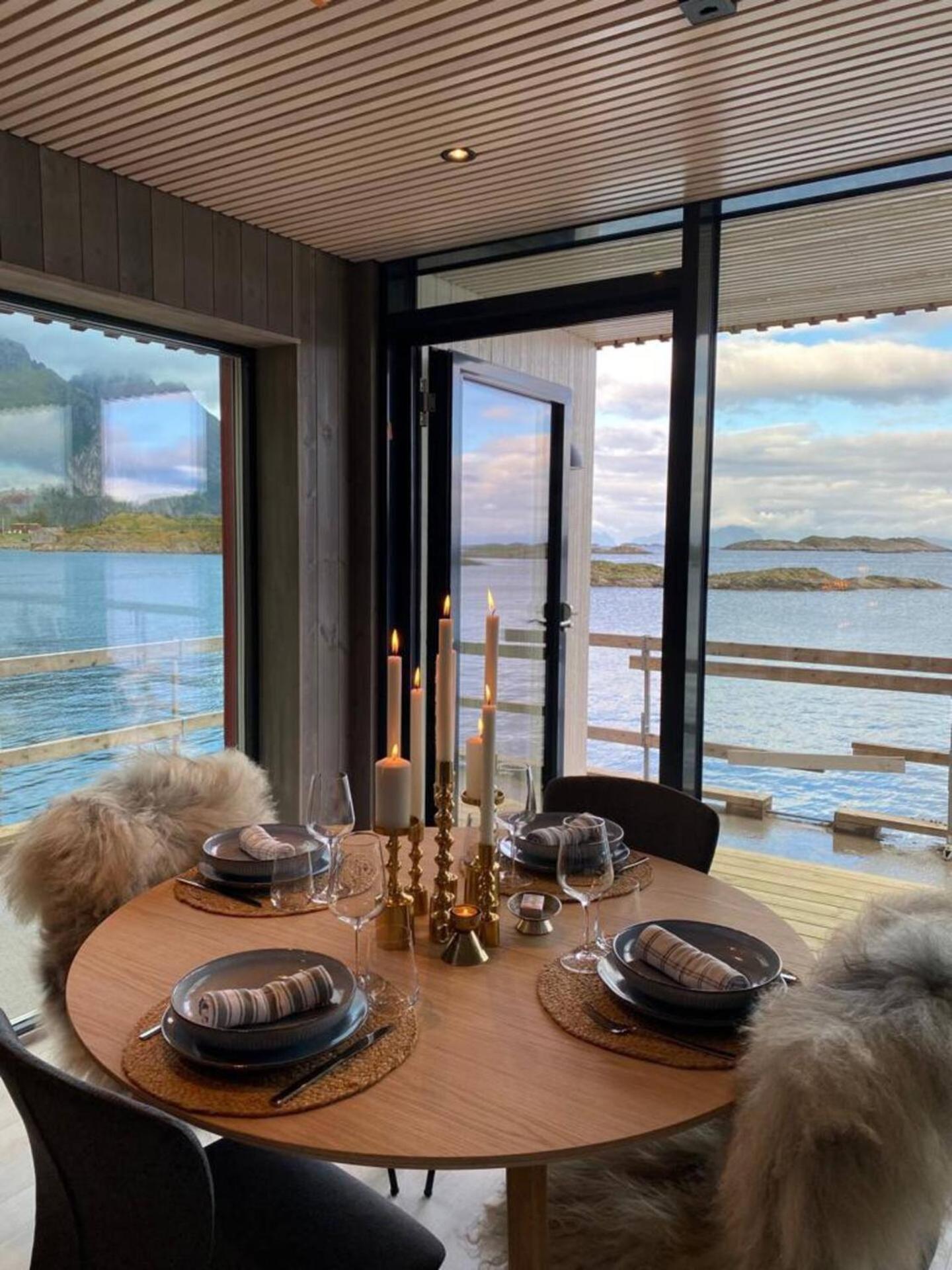 Waterfront Apartment With Panoramic Sea View Henningsvær Exterior foto